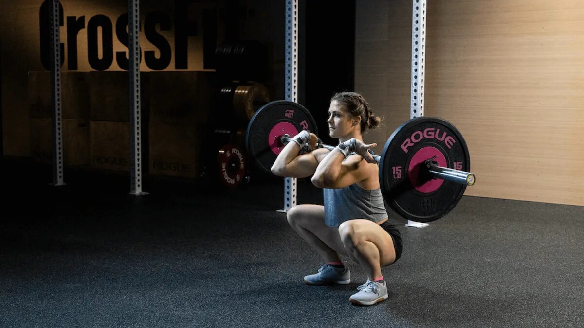 Трастер с гантелями. Трастеры кроссфит. Трастеры со штангой кроссфит. Front Squat кроссфит. CROSSFIT open 2023.