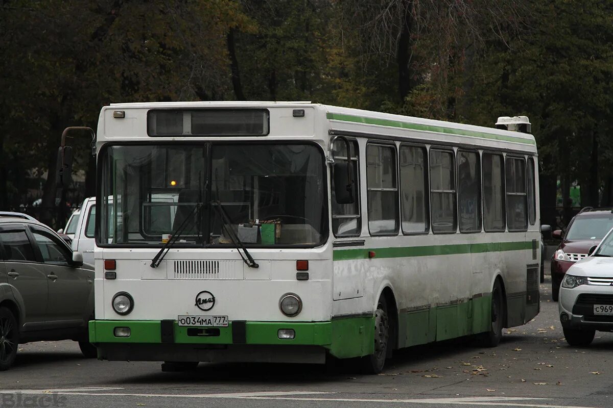 ЛИАЗ 5256.35-01. Автобус 777 Москва.