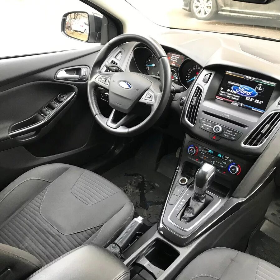 фокус 3 рестайлинг характеристики. Ford focus хэтчбек 5 дв. форд фокус 3 седан салон механика. форд фокус 3 рестайлинг 2015. форд фокус 3 рестайлинг хэтчбек.