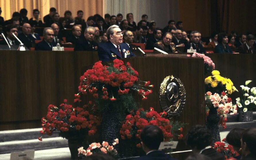 Брежнев съезд ЦК КПСС. Похороны Брежнева 1982. Избрание Брежнева.