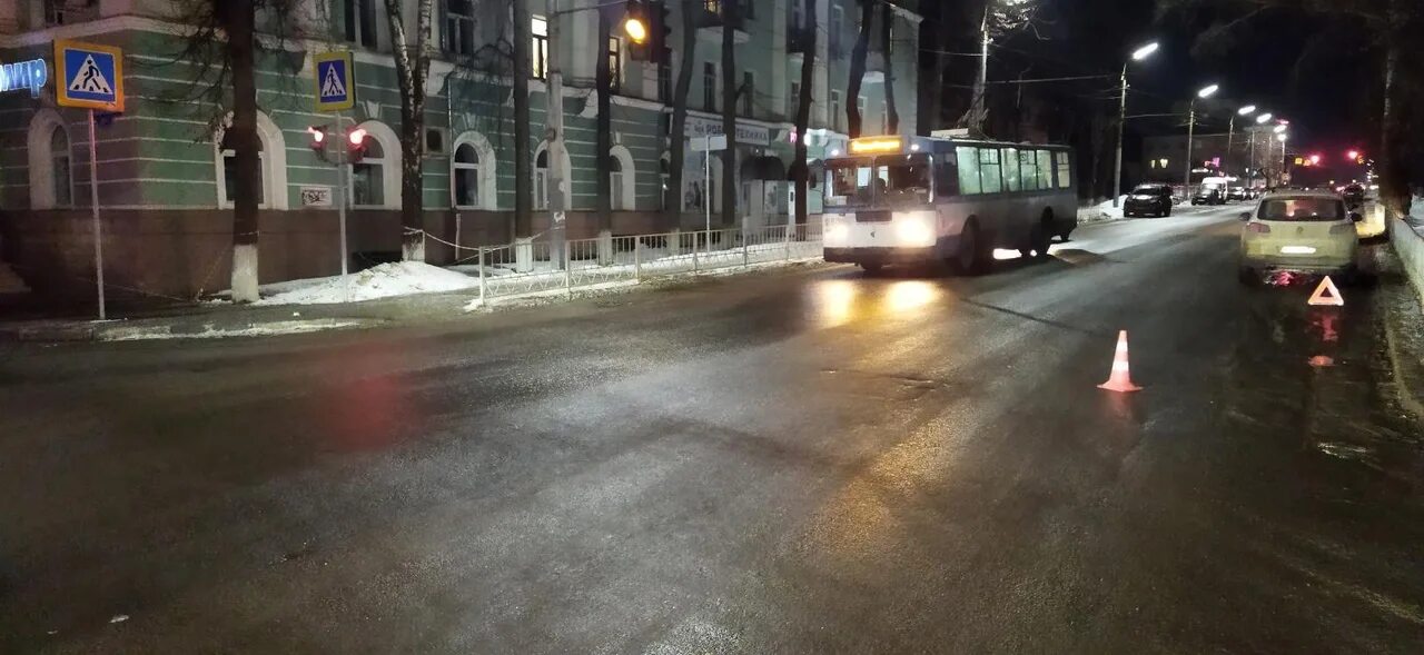 ДТП Орел вчера ул Комсомольская.