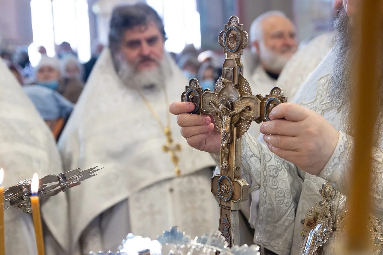 крещение господне иордань. церковь утешительницы в арте. храм отрада и утешение служба 1 января. работа храмов 19 января. крещение 2023 с праздником.