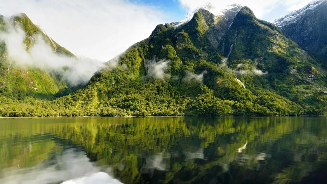 Фьордленд новая зеландия. Милфорд саунд новая зеландия. National parks new. National parks new. Национальный парк фьордленд новая зеландия.