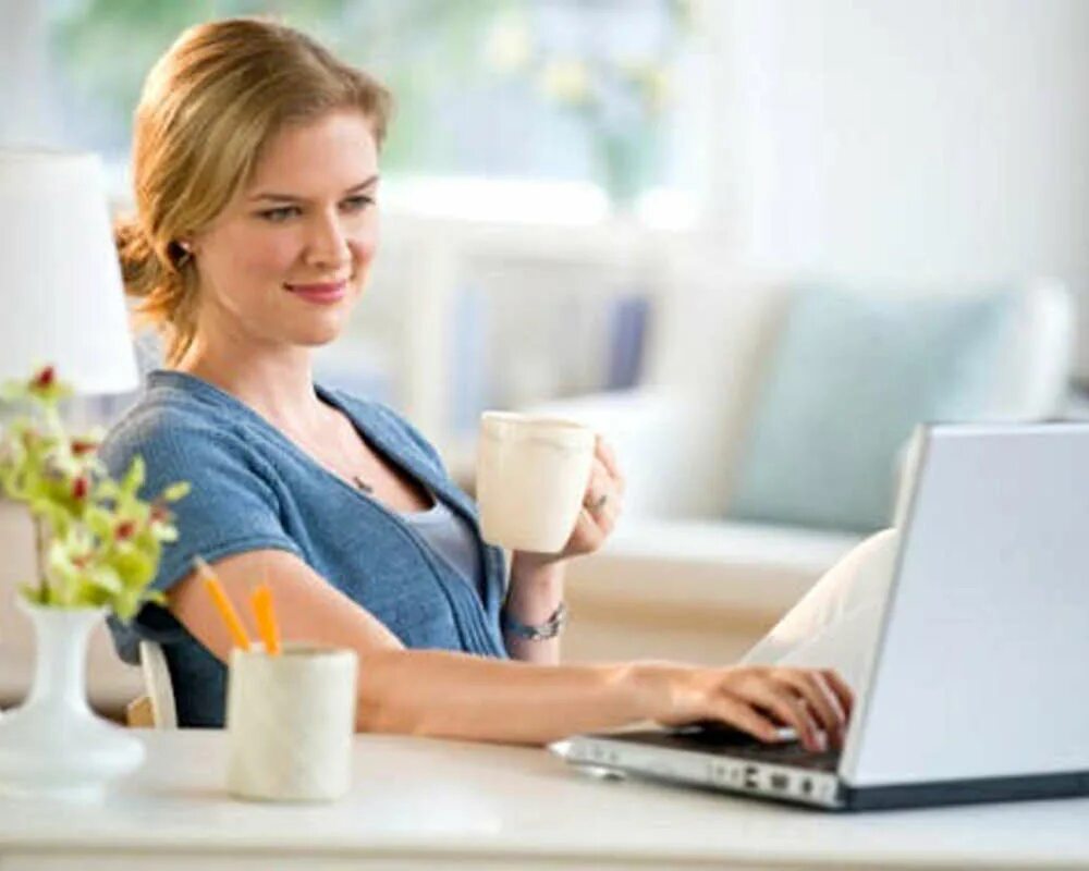 Работа через чат. Работа онлайн. работа онлайн в интернете. удаленная работа. удаленная работа фото.