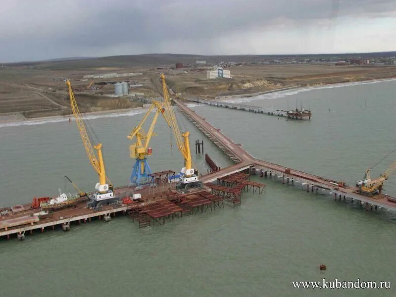 волна краснодарский край порт тамань. таманская деревня краснодарский край. терминал навалочных грузов тамань. станица тамань краснодарский край ресторан старый город. волна краснодарский край порт тамань.