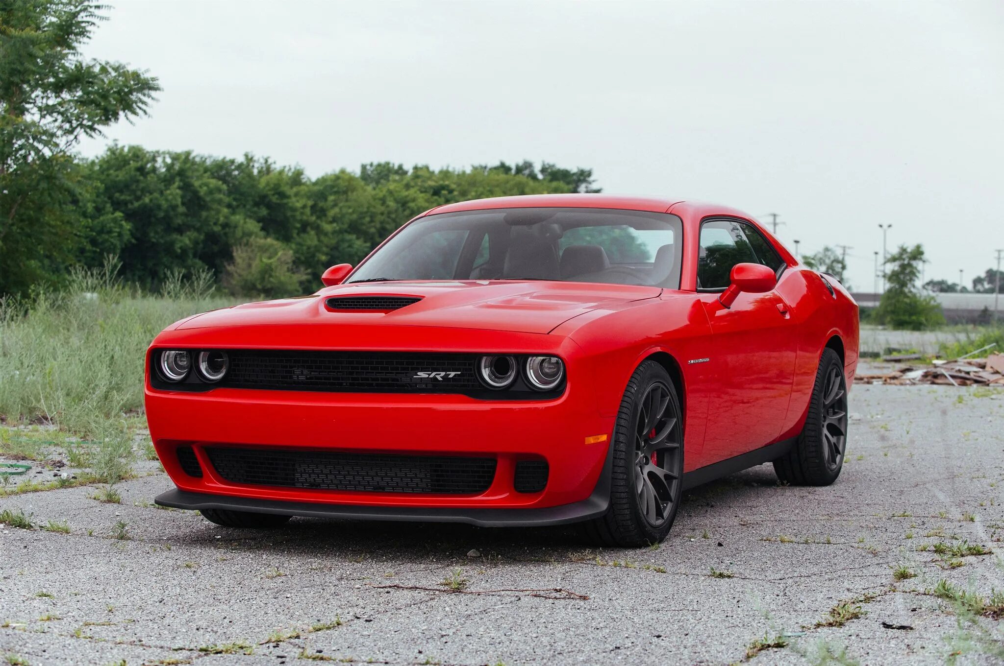 Челленджер хелкат. Dodge Challenger Hellcat 2015. Dodge Challenger СРТ. Додж Челленджер Хелкат. Dodge Challenger srt Hellcat.