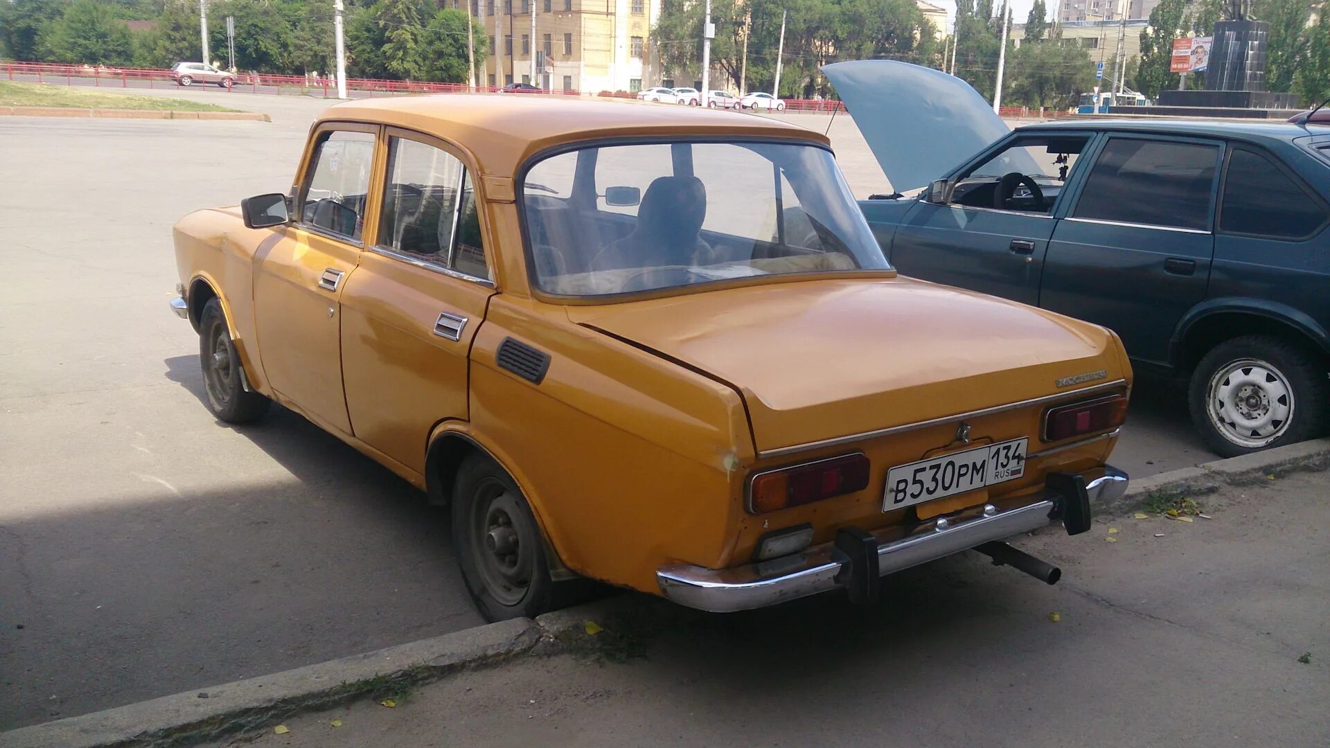 Магазин Москвич в Волгограде. Магазин Москвич. Волгоградские москвичи. Волгоградский МЗМ. Купить москвич в кредит