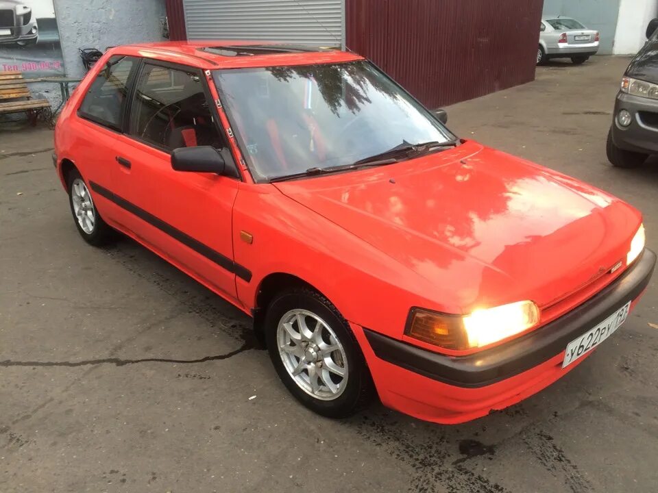 Мазда 1990 года. Mazda 323 1990. Mazda 323 1.6 МТ, 1990,. Mazda 323 купе 1990. Mazda 323 1990 HB.