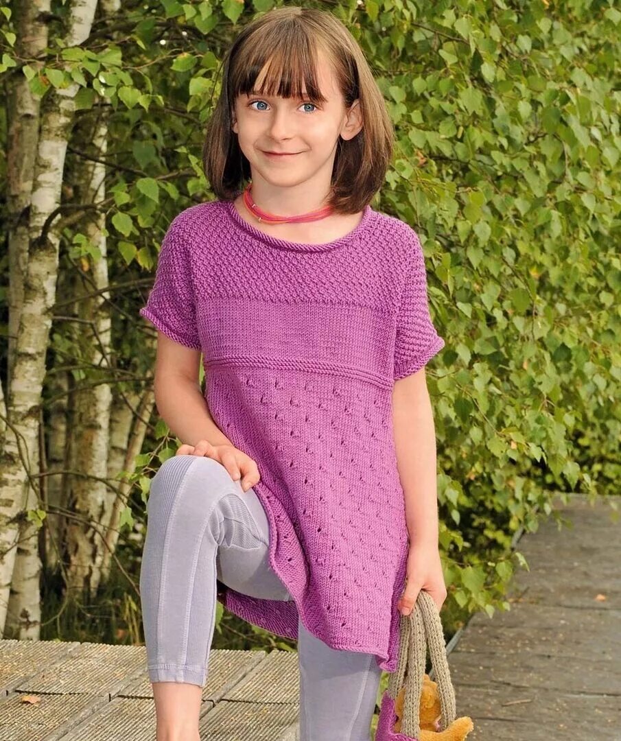 Спицами для девочки подростка. Вязаное летнее платье для девочки. Вязаное платье для девочки. Вяжем на 10 лет. Вязаное платье для девочки 10 лет.