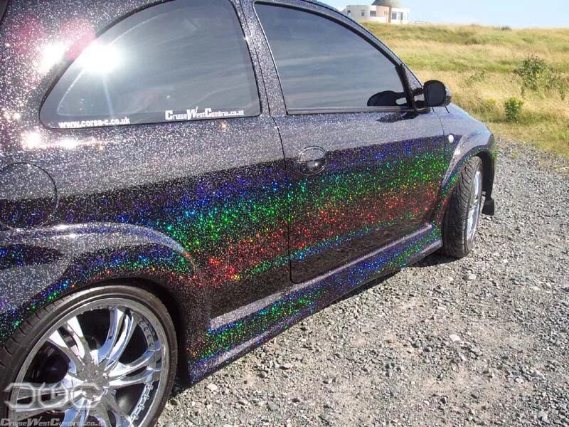 Покраска дерева белой краской. Водоэмульсионная краска по дереву. Покраска стен водоэмульсионной краской. Покраска дверей авто своими руками из баллончика. Краска велла 7.