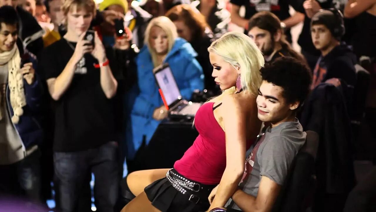 Lap dancing video. Танец lap dance. lapdance школьники. lapdance girl. lap.