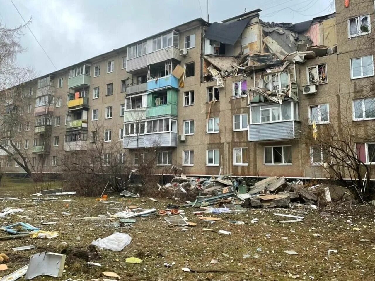 Срочные новости взрыв. Взрыв газа в Ступино 11.04.2022. Взрыв газа в Ступино 2022. Взрыв газа пятиэтажка Ступино. Взрыв газа в Ступино 11 апреля 2022.