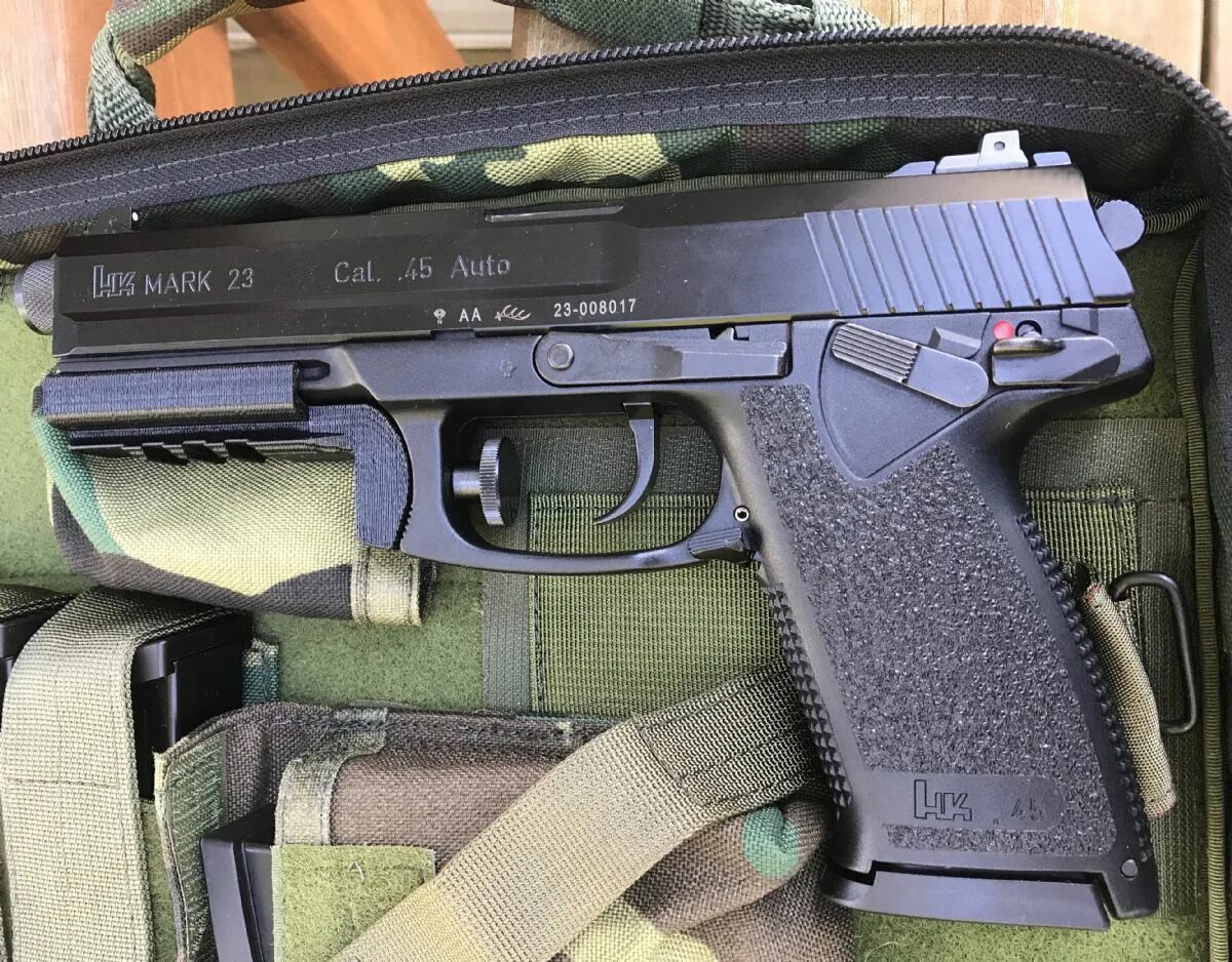 Mark 23. HK Mark 23. H&K Mark 23 SOCOM. USP Mark 23. HK Mark 23 с глушителем.