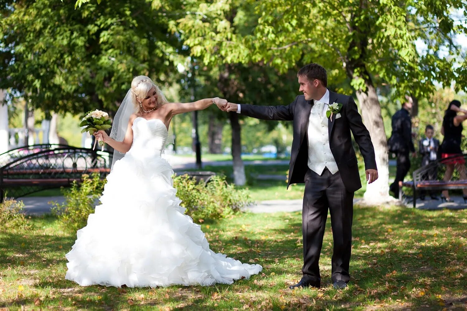 ишим свадьба. фотограф тюмень свадьба. тюмень свадебный. красивые места в тюмени для свадебной фотосессии. свадьба в тюмени.