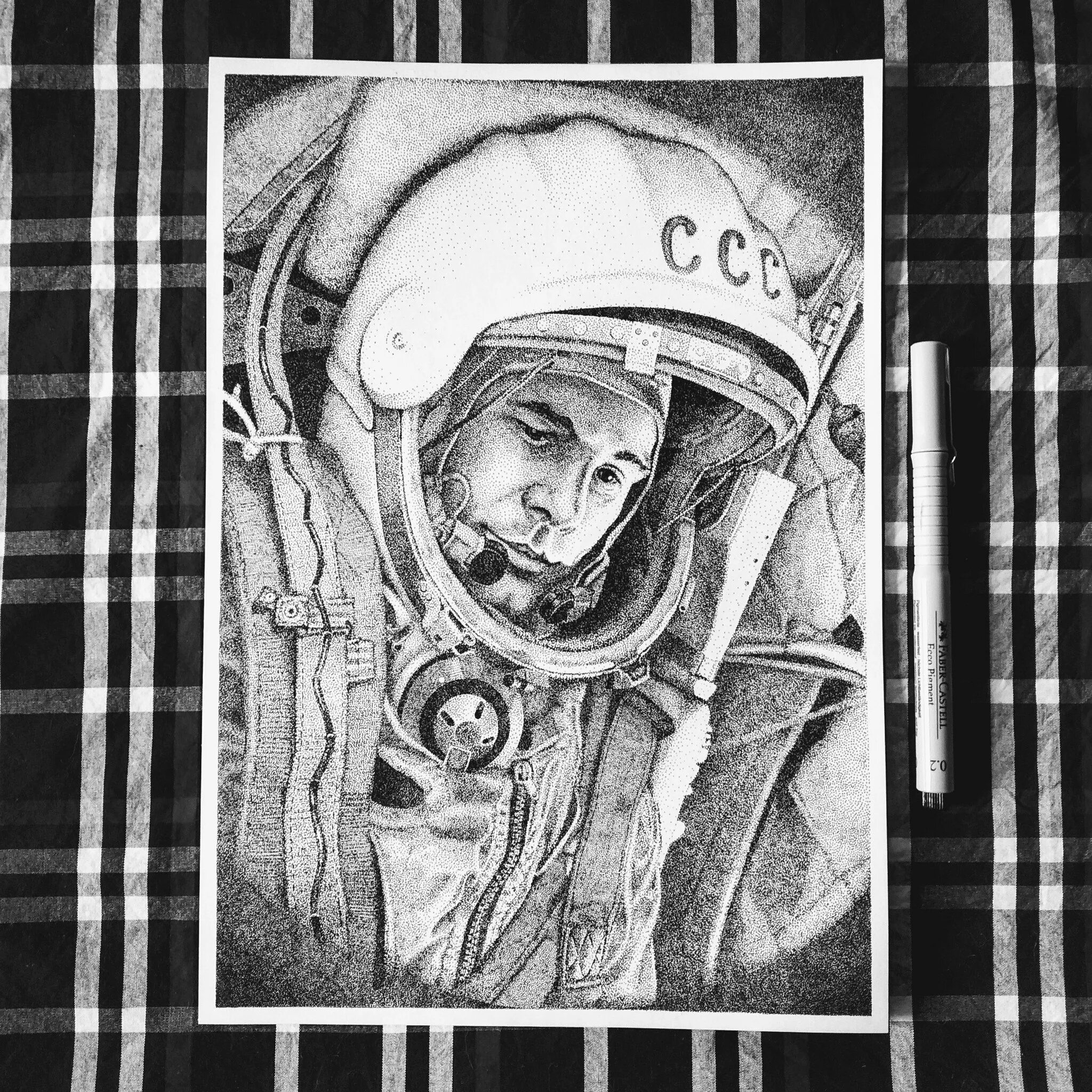 Портрет Юрия Гагарина карандашом. Гагарин рисунок карандашом. Рисунок Юрия Гагарина карандашом.