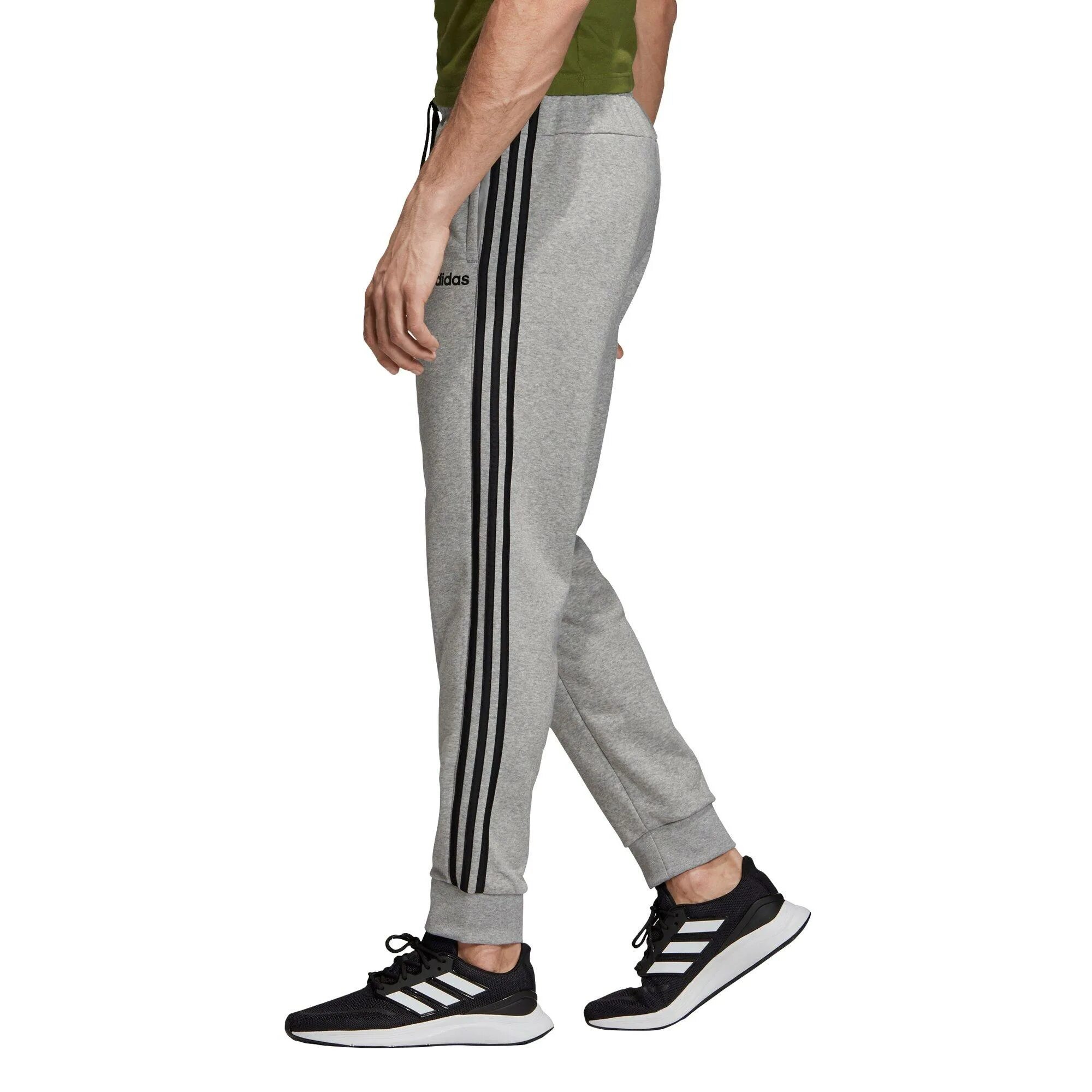 Штаны адидас 3 полоски мужские черные. Штаны адидас essentials 3-stripes. Спортивные штаны адидас с полосками. Adidas 3 stripes штаны. Штаны адидас 3 полоски мужские.