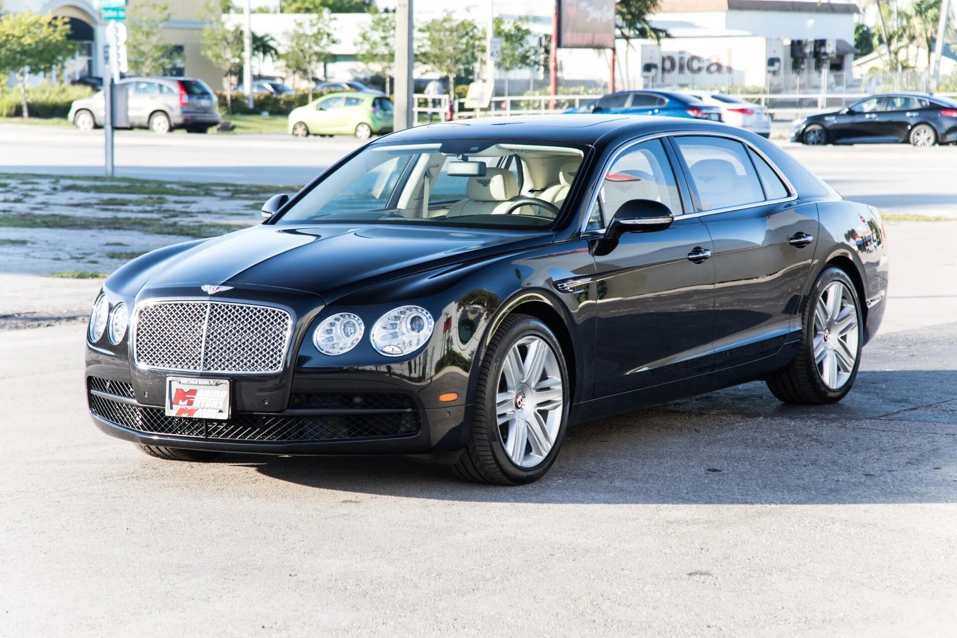 Bentley Flying Spur v8. Bentley Flying Spur 2016. Bentley Flying Spur v8 2021. Bentley Continental Flying Spur 2014.