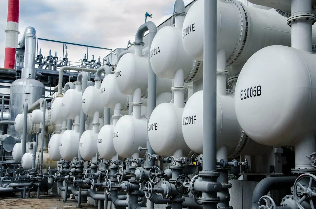 Ппэ молекулы этилена. Индийский нефтеперерабатывающий завод. Завод этилен казаньоргсинтез. Этилен нефть. Лабораторный способ получения этилена.