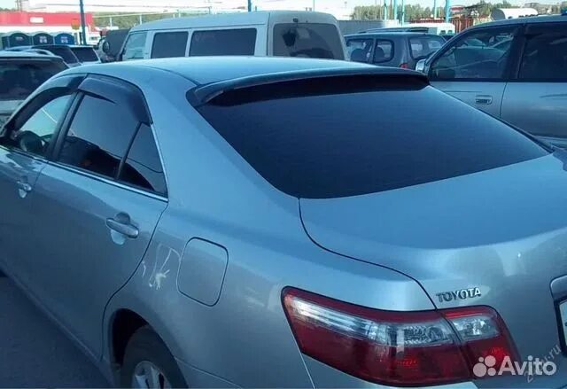 Спойлер камри 40. Козырек на заднее стекло камри 40. Лобовое стекло camry 40. Козырек тойота камри 40. Тойота королла ае104.