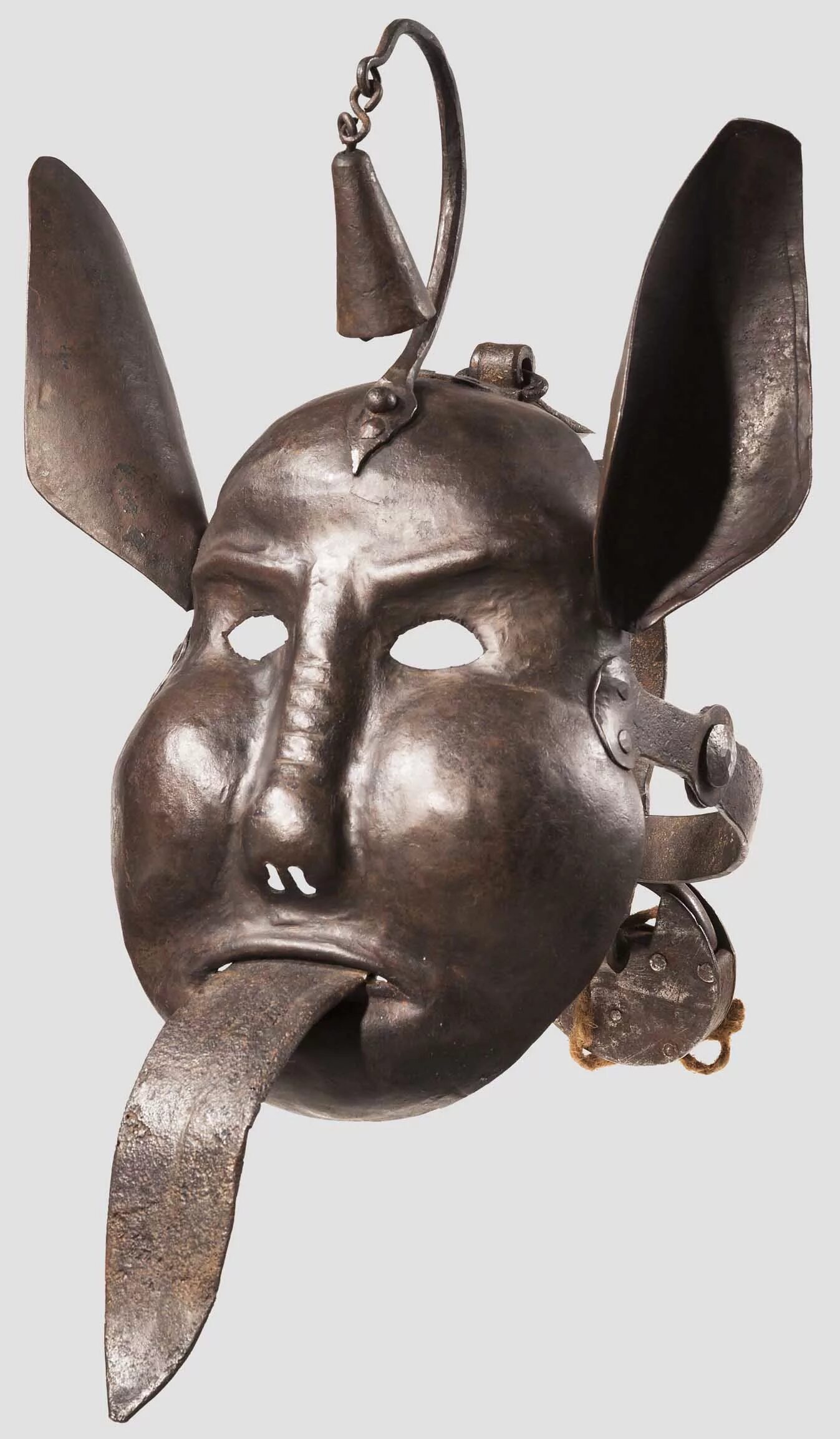 исторические маски. железная маска позора средневековье. маска для пыток. железная маска позора средневековье. пыточные маски средневековья.