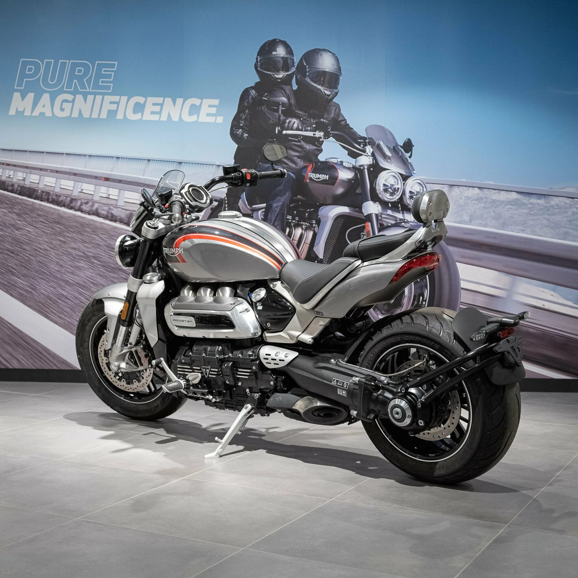 Триумф рокет 3 gt. Triumph rocket 3 gt. мотоцикл триумф рокет 3. triumph rocket 3 2025. triumph rocket 2025.