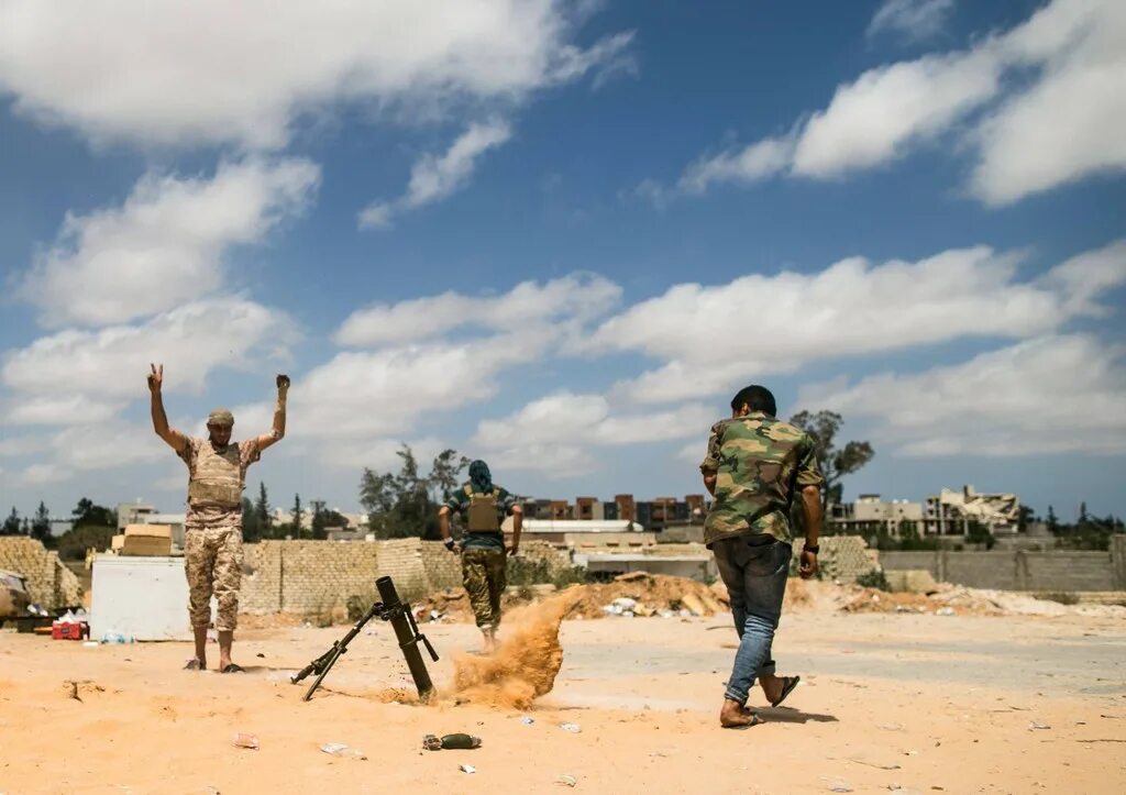 Ливия сейчас фото 2022. Гражданская война в ливии 2011. Атака на триполи. Триполи ливия 2011. Август 2011 ливия.