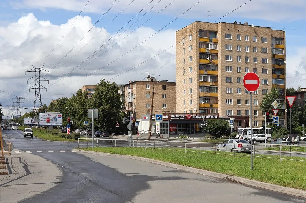 Октябрьский 13 петрозаводск. Октябрьский проспект Петрозаводск. Октябрьский проспект 13 Петрозаводск. Октябрьский район Петрозаводск. Октябрьский проспект 2 Петрозаводск ВБ.