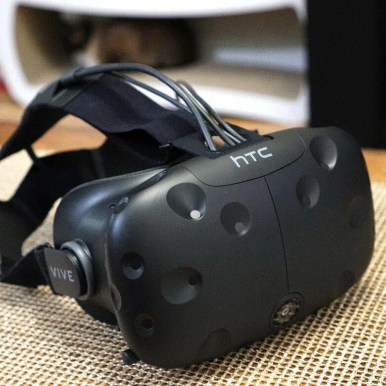 Htc vive 1. Очки виртуальной реальности HTC Vive. Шлем виртуальной реальности HTC Viva. Очки виртуальной реальности HTC. ВР очки HTC.