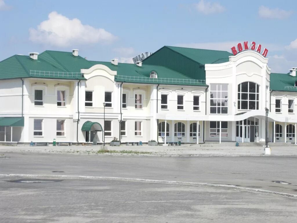 Кинотеатр октябрь кыштым. Кыштым. Кыштым челябинская область центр города. Народный дом кыштым. Бу кыштым.