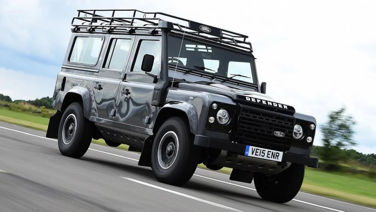 Defender auto купить. Ленд Ровер Дефендер 110. Ленд Ровер Дефендер 110 2015. Лэнд Ровер Дефендер 2015. Ленд Ровер Дефендер 120.