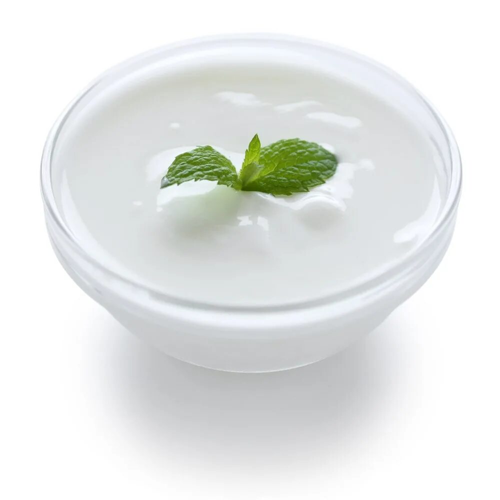 Йогурт на зеленом фоне. Йогурт на белом фоне. A cup of yoghurt. Йогурт мята. Йогурт.