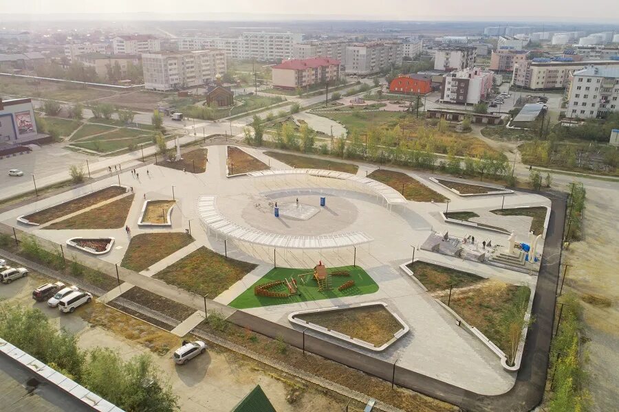 Го площадь. Жатай новая площадь. город якутск жатай. жатай елка. жатай 2025.