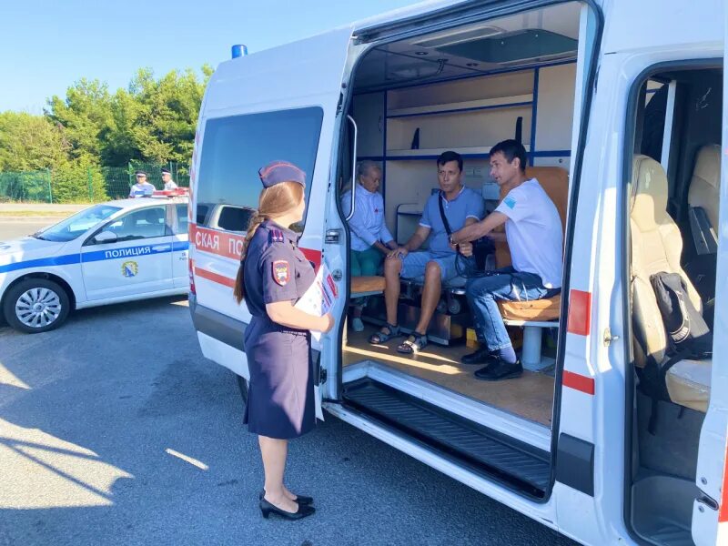 Реклама требуется водитель автобуса. Дтп севастополь мотоциклист. Дтп на северной стороне севастополя. Водитель в севастополе свежие. Севастополь до и после 2014.