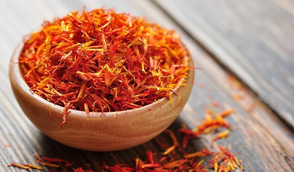 Приправа шафран применение. Палочки шафрана. Шафран саффрон. Шафран имеретинский приправа. Приправа шафран применение.