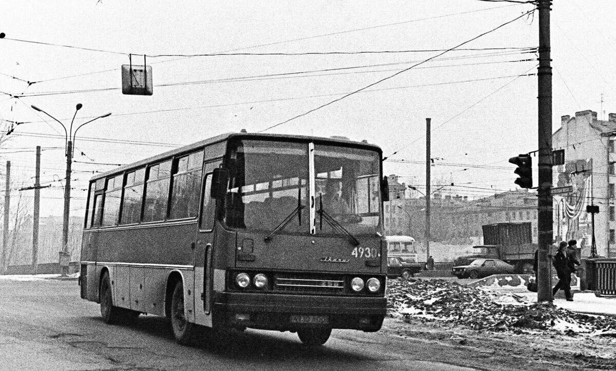 Старые автобусы в санкт петербурге