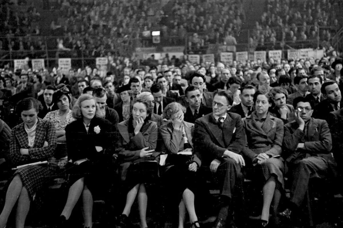 1939 год англия. Лейбористская партия Великобритании в 1920-е. Коммунистическая партия Великобритании 1920. Лейбористская партия Великобритании в 1920-1930 годы. Коммунистическая партия Англии 1930.