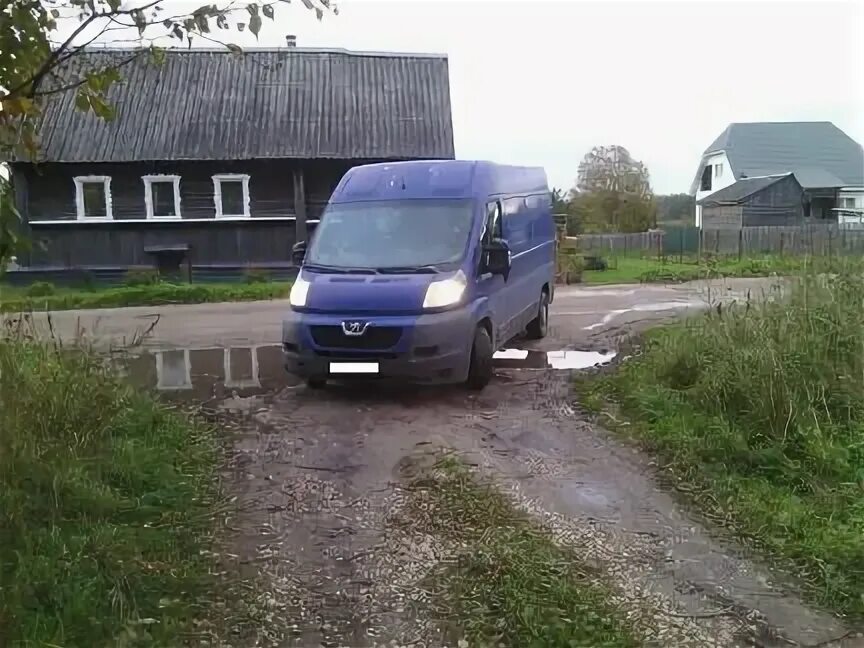Авито новгородская область авто с пробегом частные. Авито новгородская область автомобили. Газель 3302 2005 года. Авито новгородская область автомобили. Рено логан 2011 г фото.