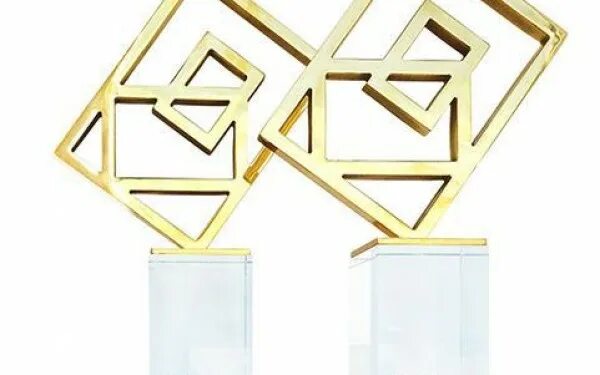 Промокод золотое япромокод золотое яблоко. Золотое приложение 2023. Золотой сайт премия. Золотая карта. Счет в золоте.