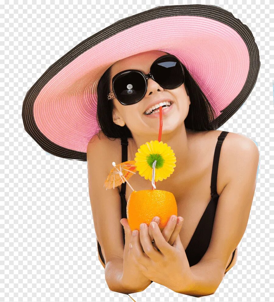 Девушки отдыхают летом. Девушка в шляпе на пляже. Левушка в шояпе на пляже. Фотосессия на пляже в шляпе. Женщина в шляпе на море.