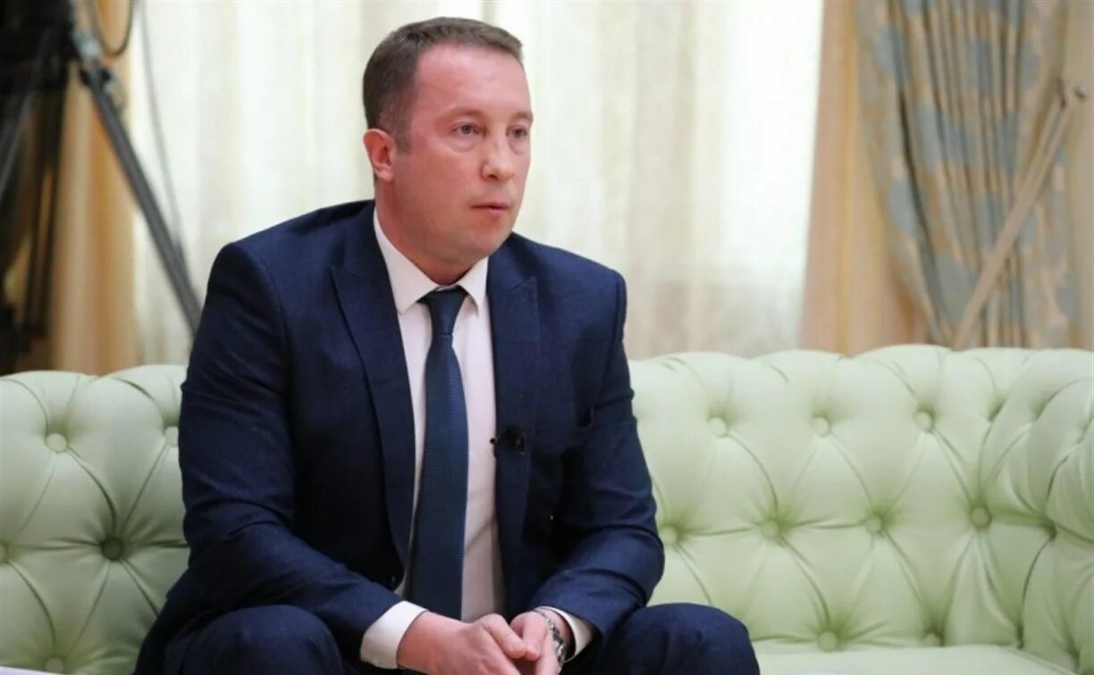 Bbb фирма в самаре. Адрес алексея. Адрес алексея. Адрес алексея. Деловой мужчина.