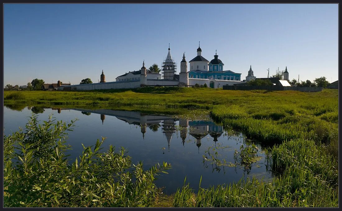 Бобреневский монастырь коломна. Храм бобренев монастырь. бобренёв монастырь в коломне. богородице-рождественский бобренев монастырь. бобренев монастырь коломна виды.