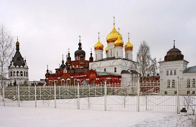 Золотое кольцо 3 дня. Богоявленский Анастасиин монастырь в Костроме зимой. Богоявленский женский монастырь Кострома.