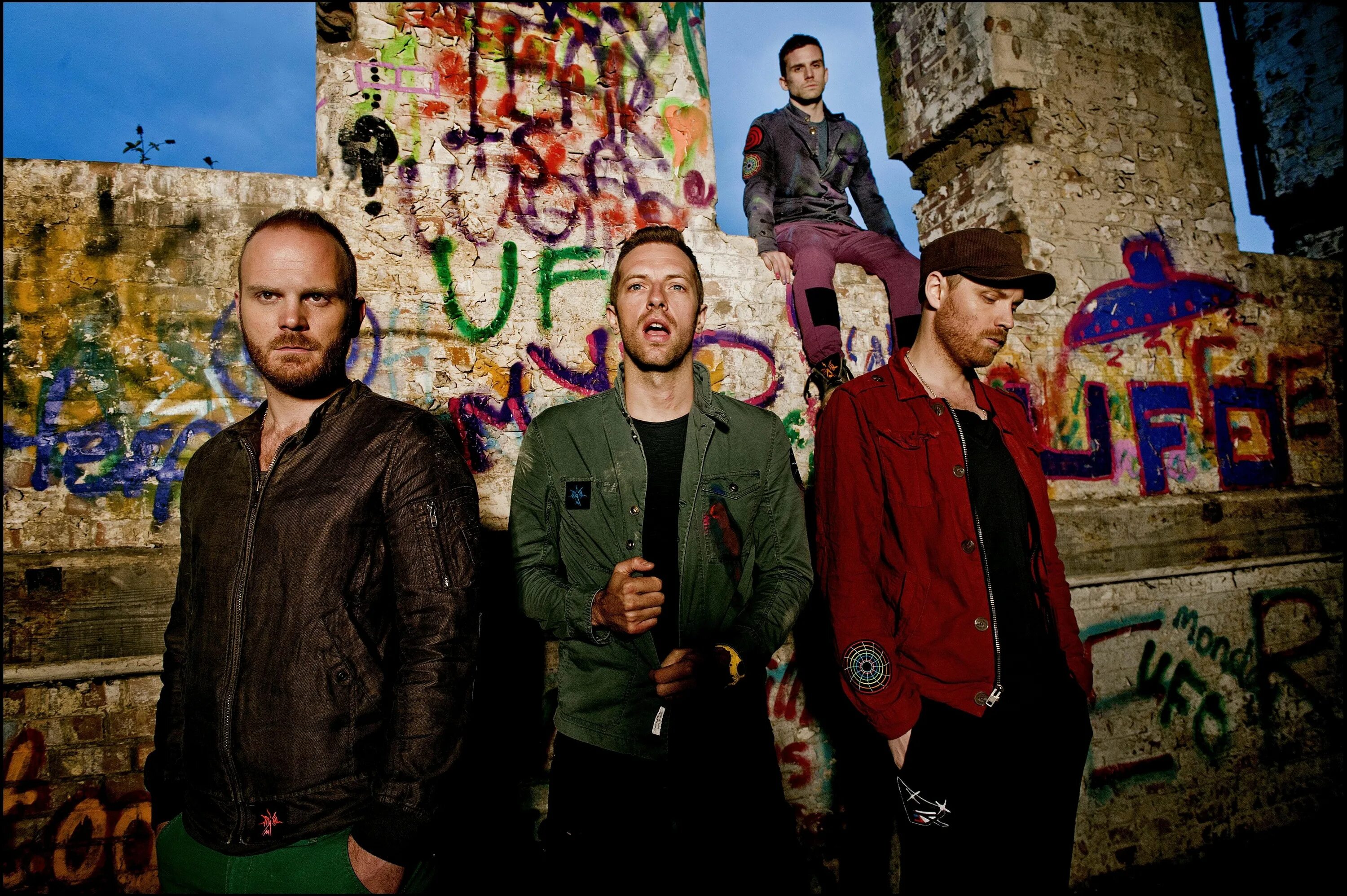 Колдплэй. Coldplay группа 2021. Колдплей 1998. Группа Coldplay альбомы 2021. Coldplay Mylo Xyloto 2011.