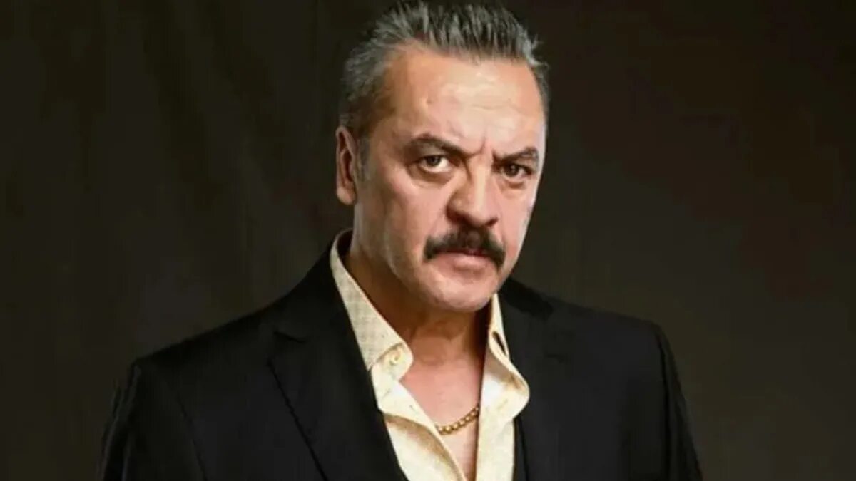 Месут Акуста турецкий актер биография.