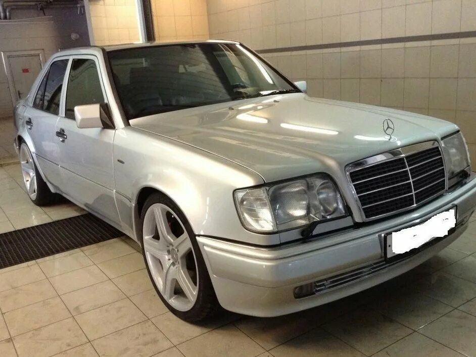 W124 1994. Мерседес Бенц е класс 1994. Мерседес е 500 1994. Mercedes e class 1994.