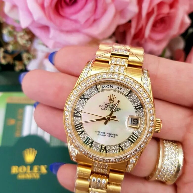 Купить ролекс оригинал женские. Ролех часы женские. Часы ролекс женские. Rolex часы женские. Ролексы женские оригинал.