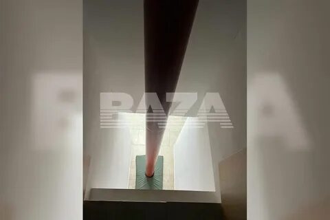 Перепутала дверь