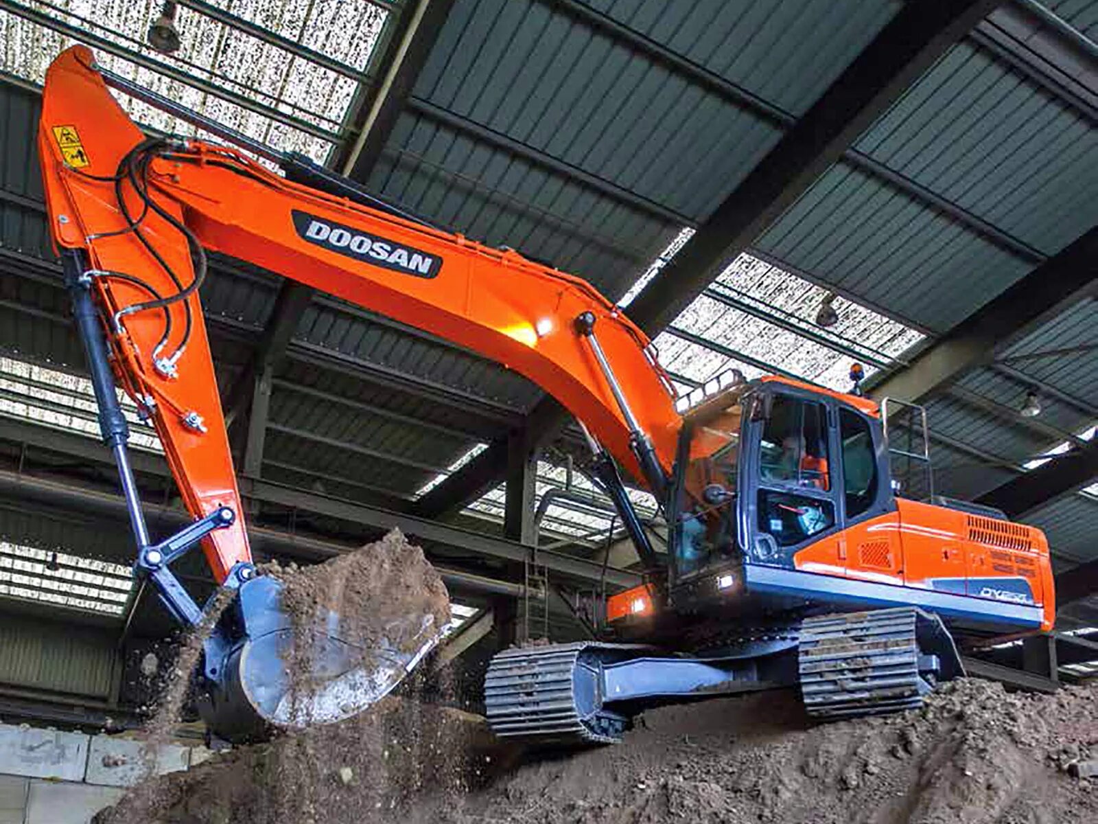 Doosan 255 LC V. Doosan dx255. Doosan dx255lc-5 specificaties. Экскаватор Doosan 210 с гидромолотом. Досан экскаватор