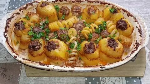 Картошка фаршированная фаршем в кастрюле