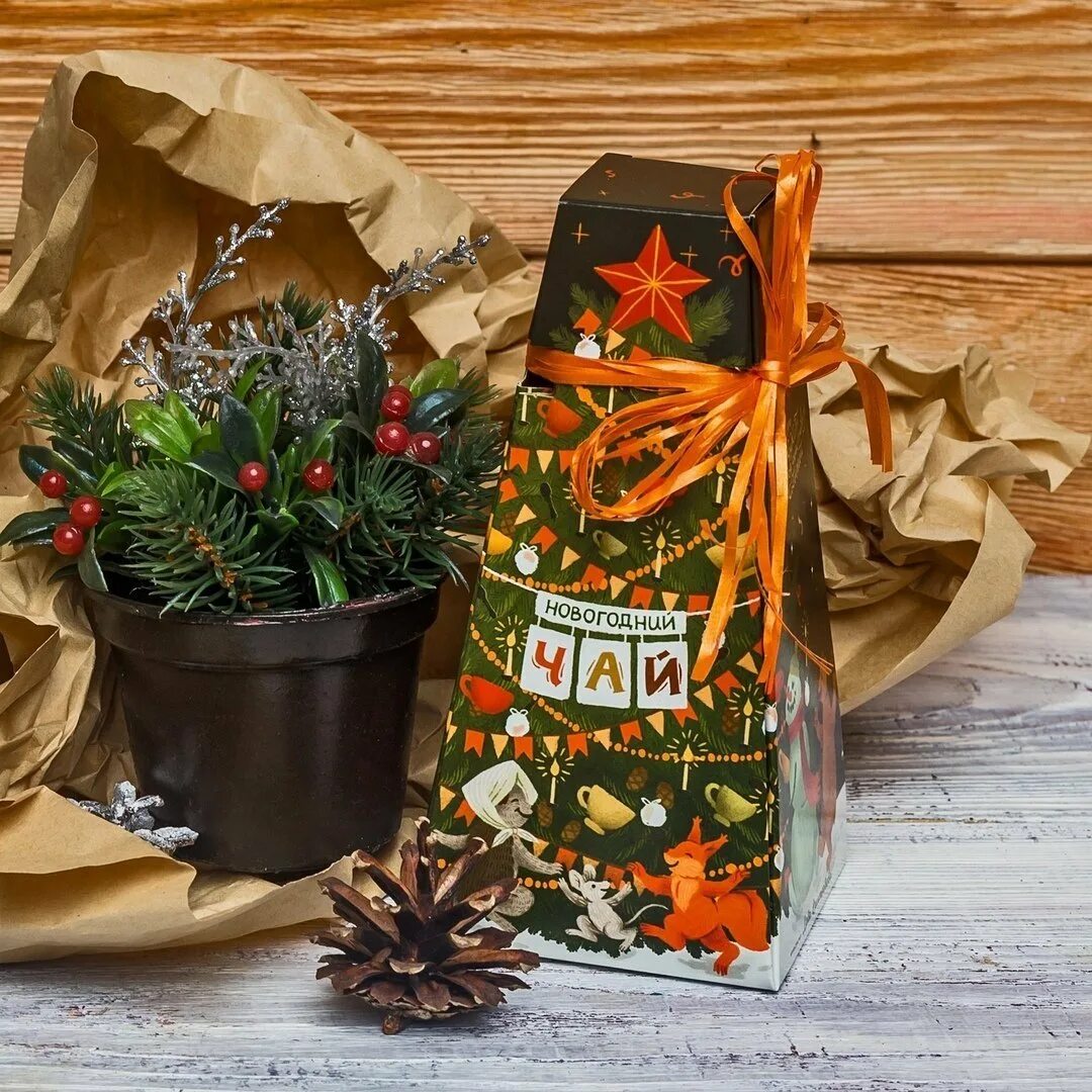 Подарки это всегда приятно. Новогодний чай. чай в новогодней упаковке. чай новогодний подарочный. уютные подарки на новый год.
